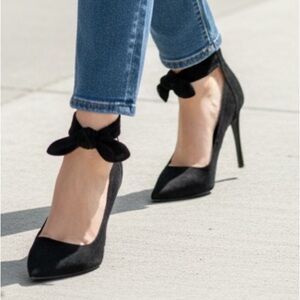 Michael Kors Black Suede Pointed-Toe Stiletto Heels with Ankle Tie SZ 8